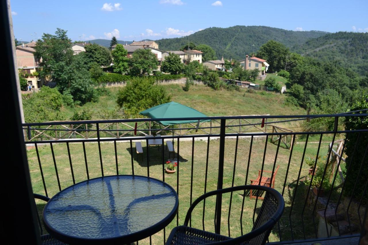 Appartamento La Chiusa Монтичиано Экстерьер фото